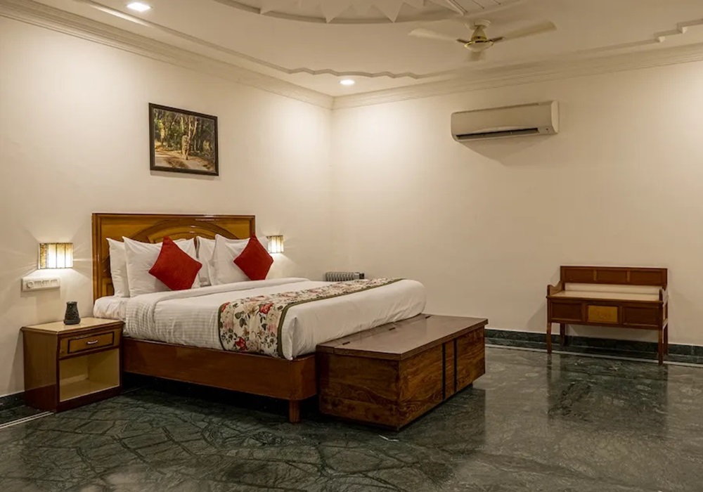 Experience Luxury and Comfort at Hotel Ranthambore Regency: Your Ideal Getaway